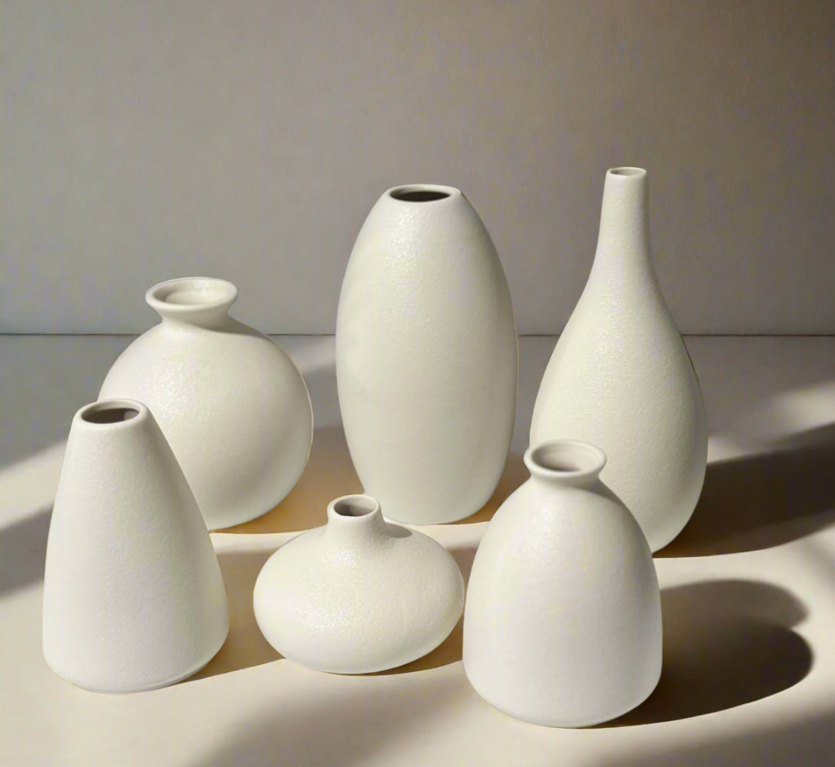 White Ceramic Decorative Flower Pot (set of 6 pieces)