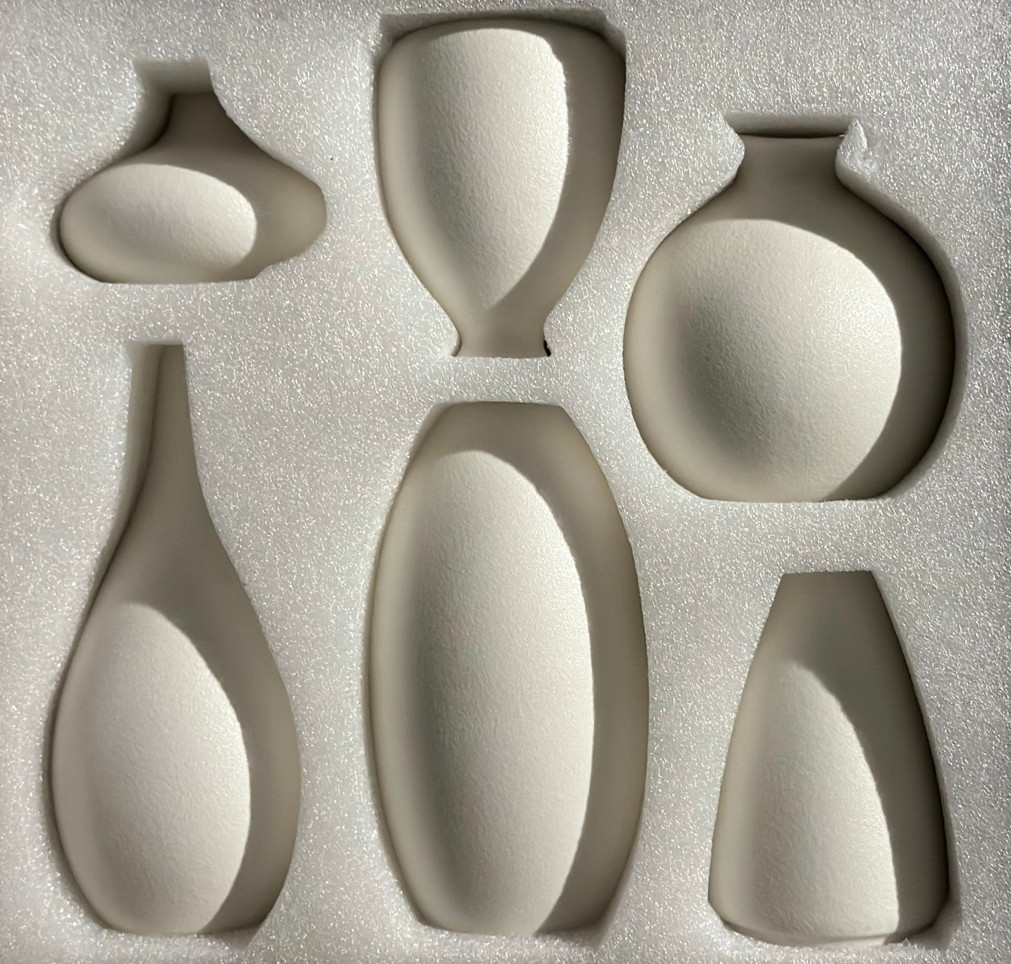 White Ceramic Decorative Flower Pot (set of 6 pieces)